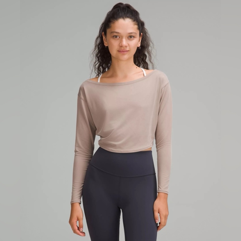 Lululemon Cupro Boatneck Cropped Long-Sleeve Shirt
Taupetastic Size Small BNWT
